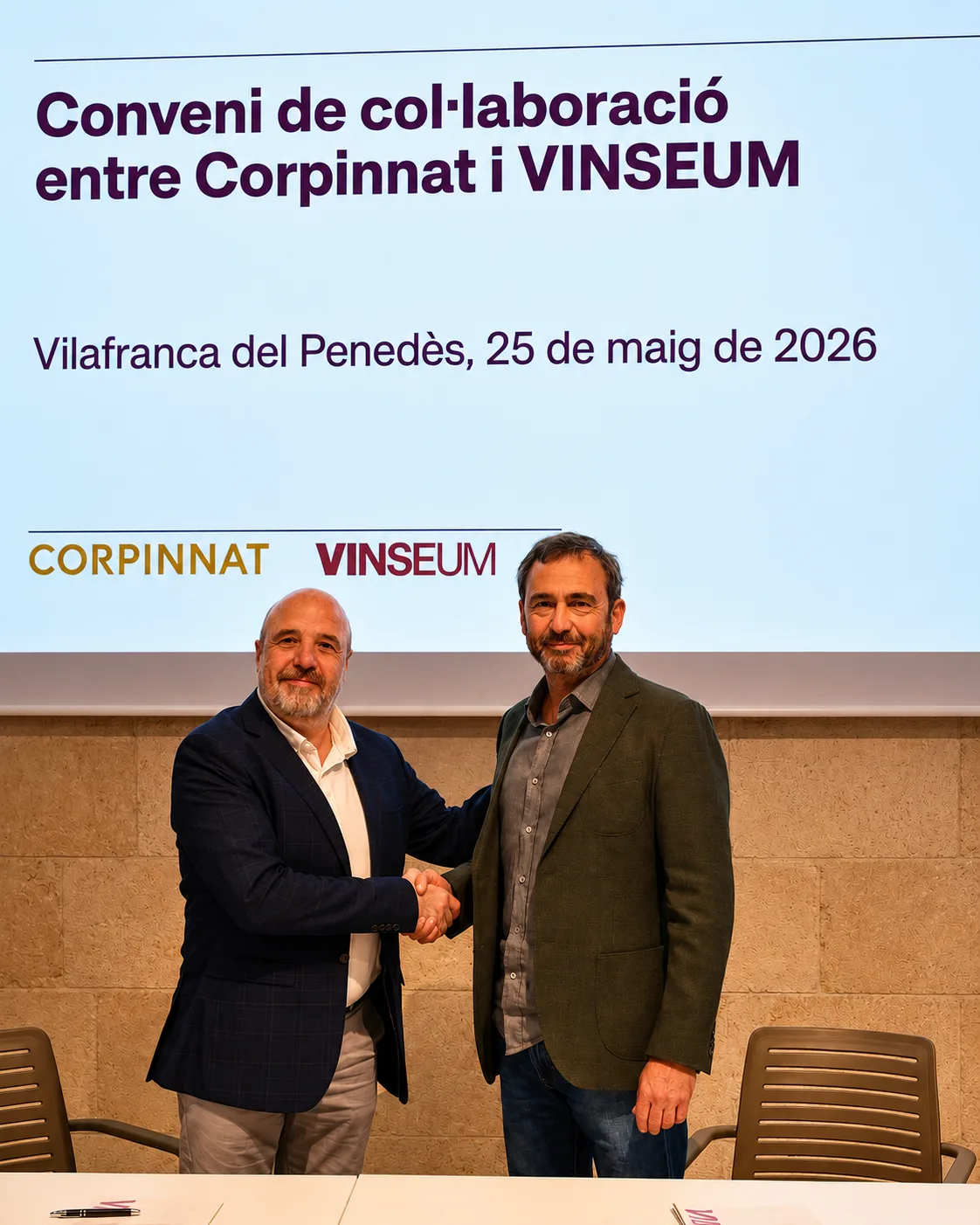 Foto acte signatura Corpinnat Vinseum